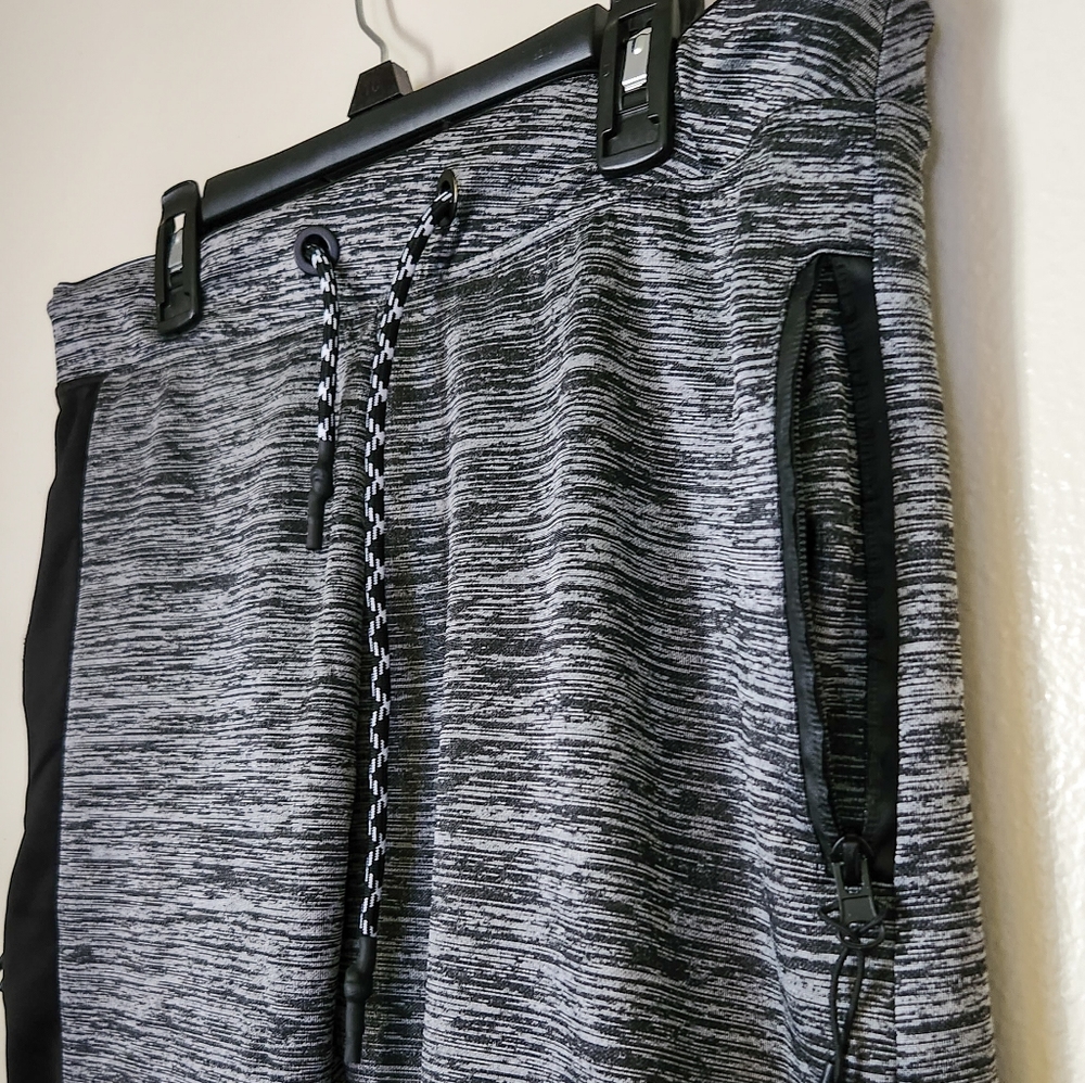 Aéropostale Joggers Grey 3 Zipper Pockets